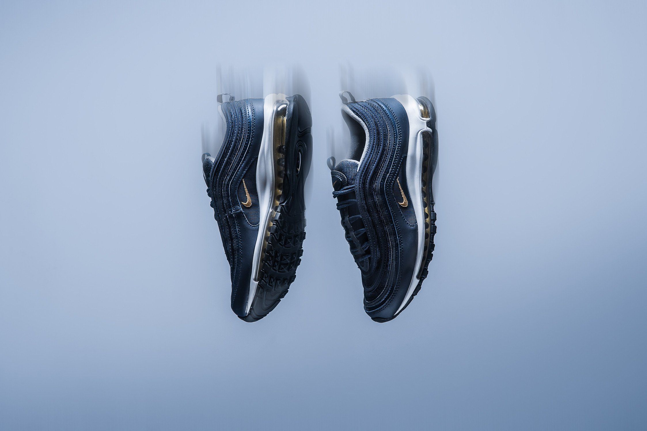 ナイキ エアマックス97 ミッドナイト ネイビー/メタリック ゴールド 5枚目