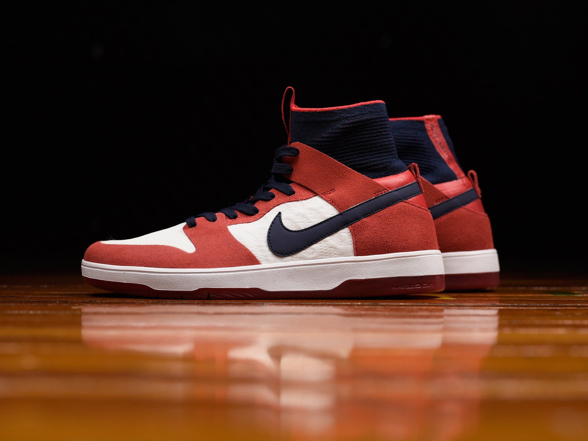 ナイキ SB ズーム ダンク ハイ エリート ユニバーシティ レッド 2枚目
