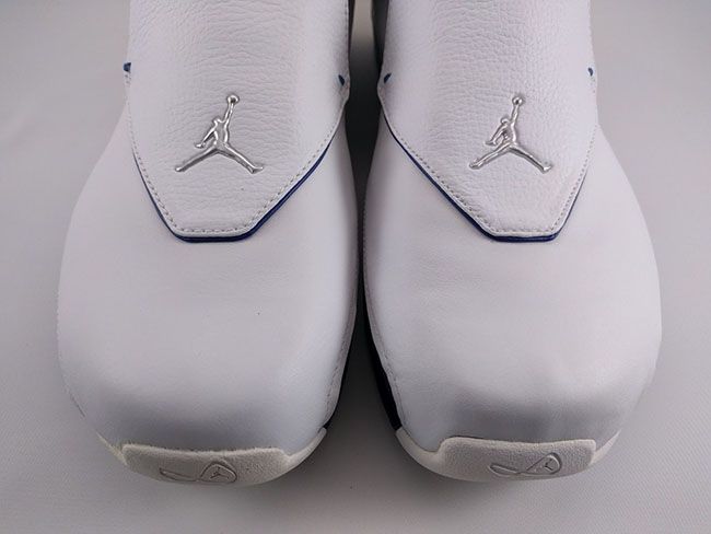 ナイキ エアジョーダン18 レトロ ホワイト/スポーツ ロイヤル-ホワイト-メタリックシルバー 8枚目