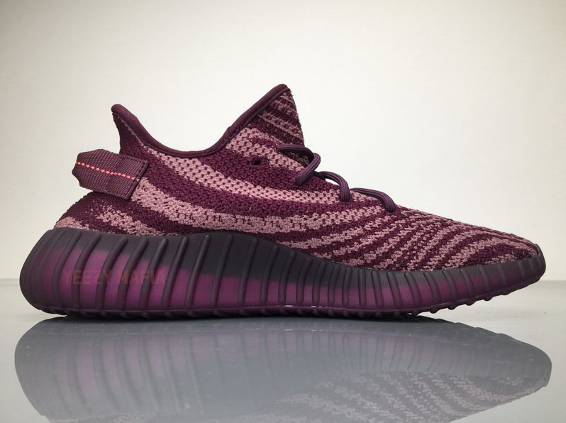 アディダス オリジナルス イージー ブースト 350 V2 レッドナイト 2枚目