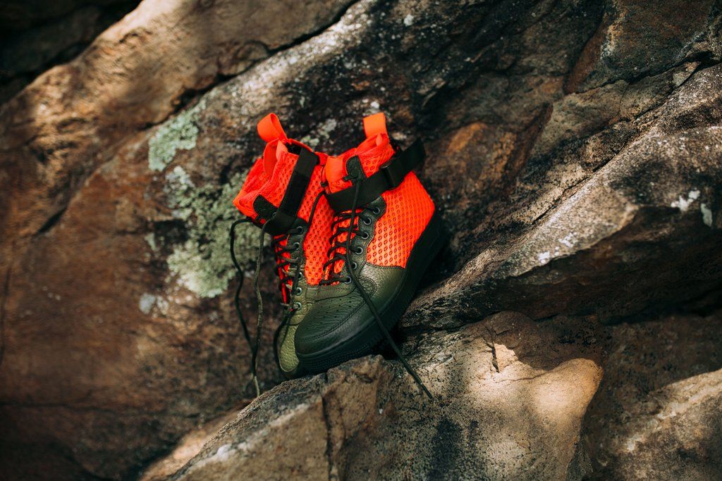 【リーク】NIKE SF AF1 MID QS CARGO KHAKI/TOTAL CRIMSON-CARGO KHAKI 3枚目