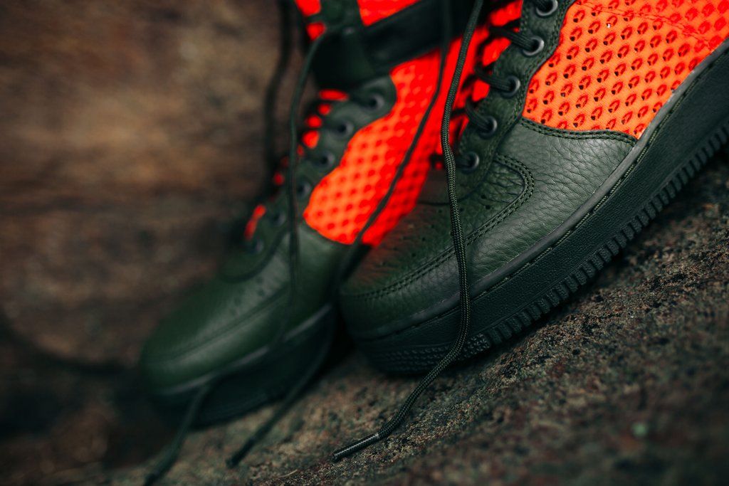 【リーク】NIKE SF AF1 MID QS CARGO KHAKI/TOTAL CRIMSON-CARGO KHAKI 4枚目