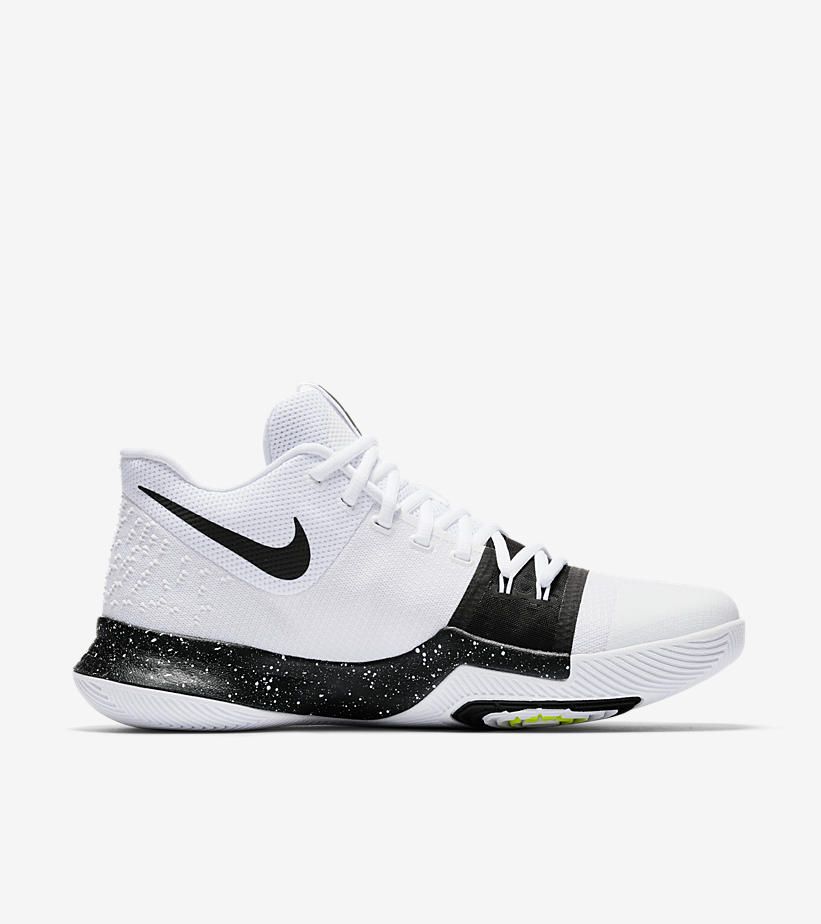 ナイキ カイリー 3TB ホワイト/ブラック 2枚目