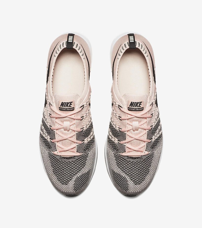 ナイキ フライニット トレーナー 2色展開 11枚目