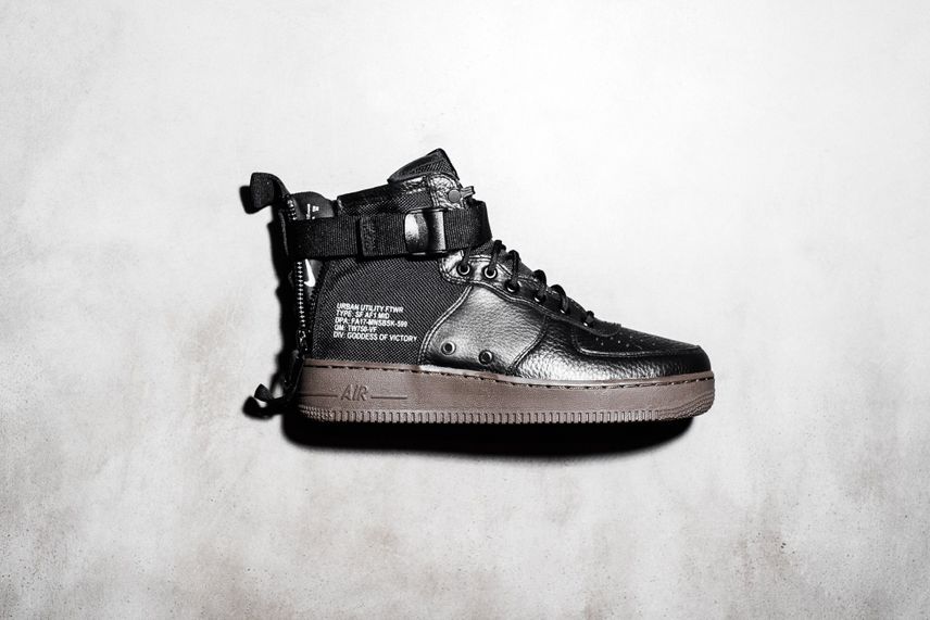 ナイキ スペシャル フィールド エアフォース1 MID ダークヘーゼル【8/26発売】