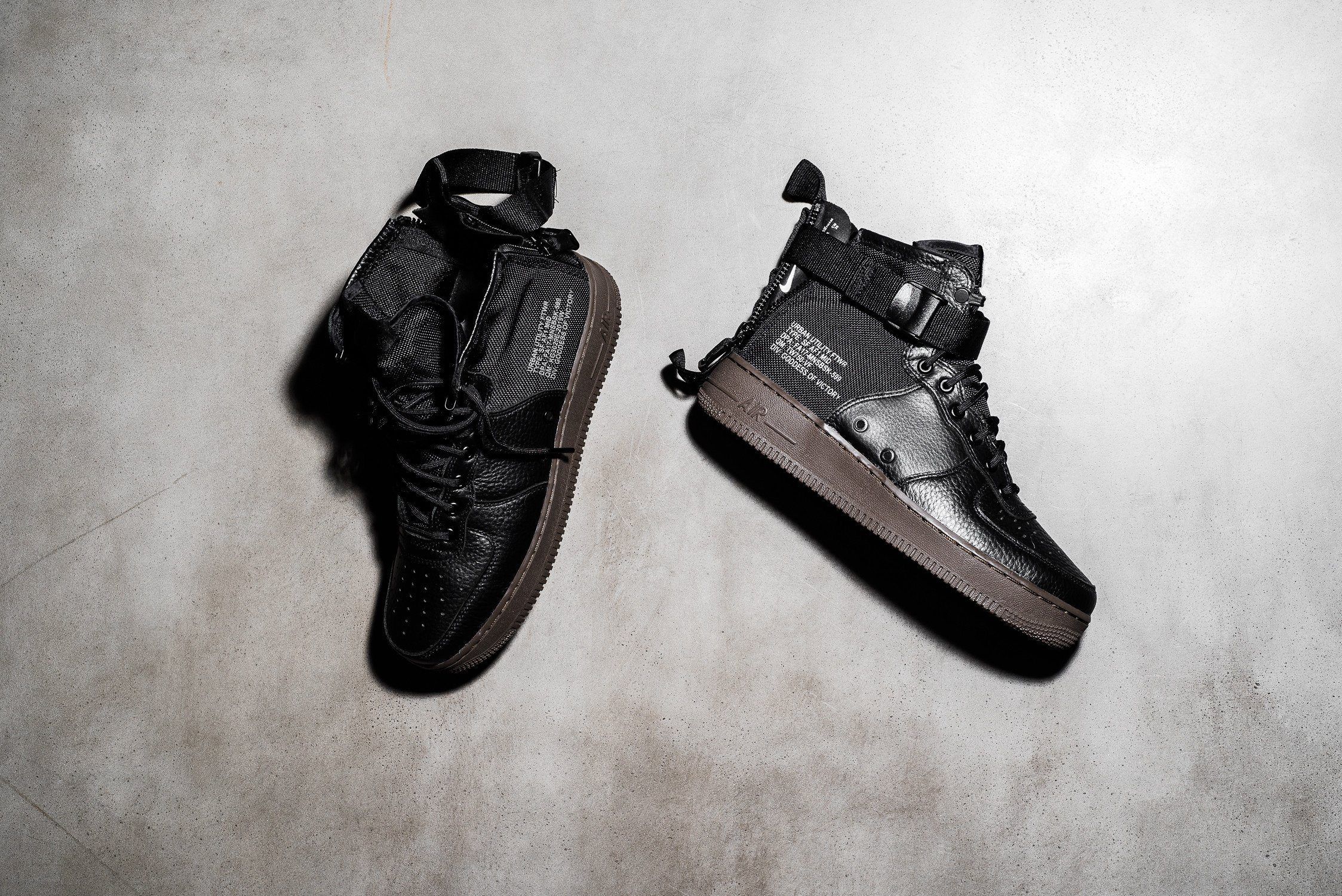 ナイキ スペシャル フィールド エアフォース1 MID ダークヘーゼル 2枚目