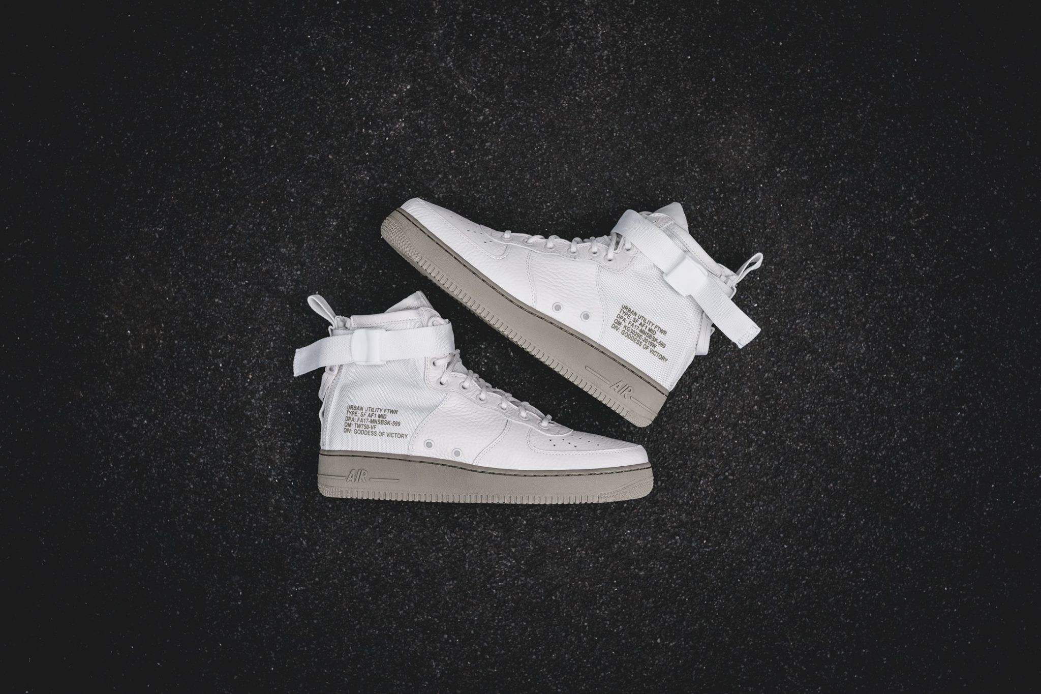 ナイキ スペシャル フィールド エアフォース1 MID アーバンユーティリティー 3枚目