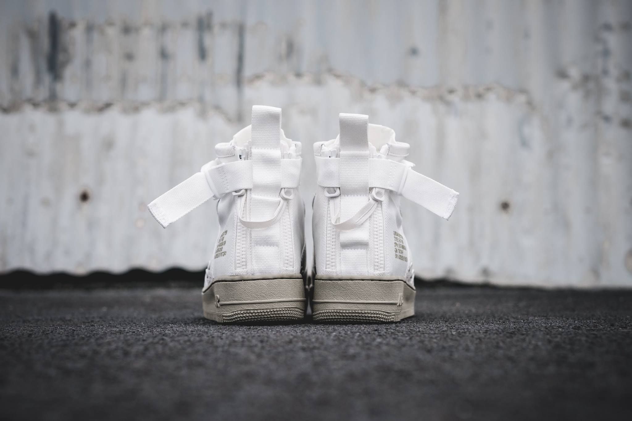 ナイキ スペシャル フィールド エアフォース1 MID アーバンユーティリティー 4枚目