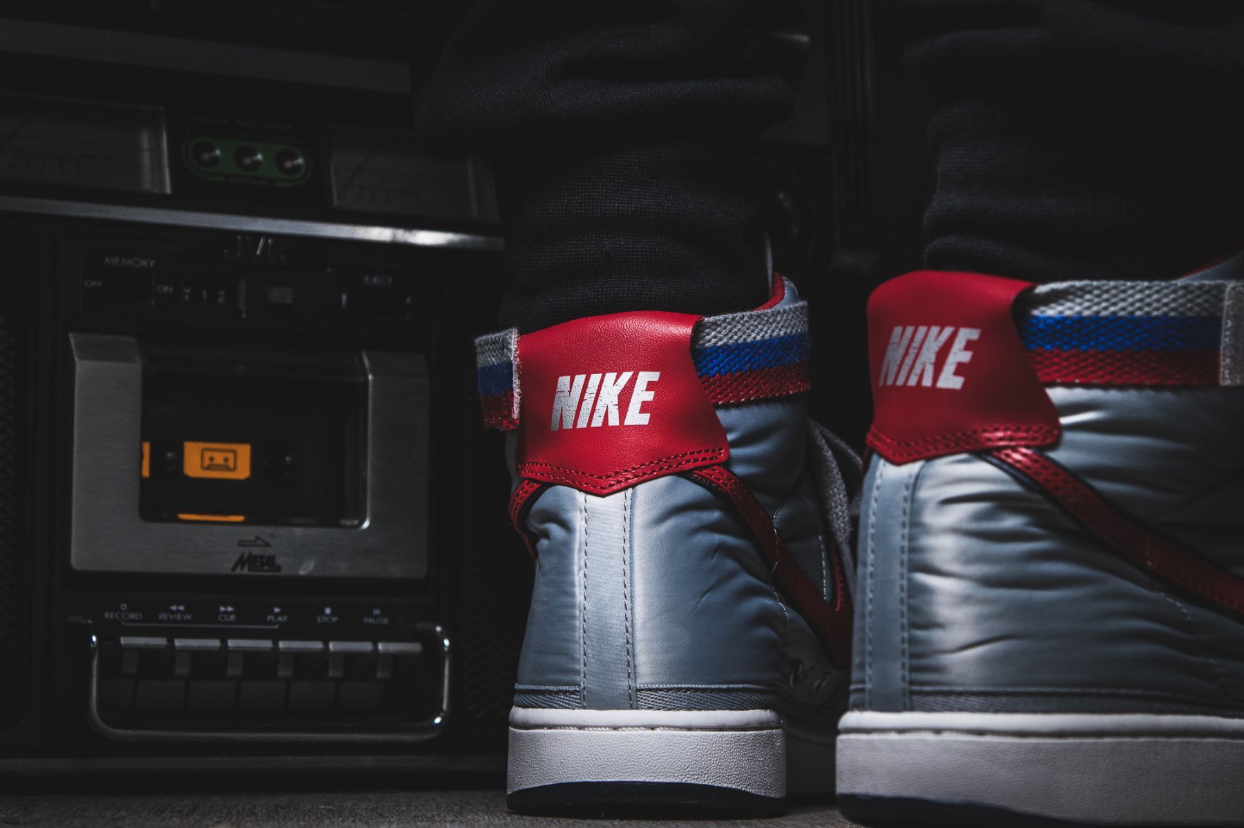 ナイキ ヴァンダル ハイ シュプリーム メタリック シルバー 3枚目