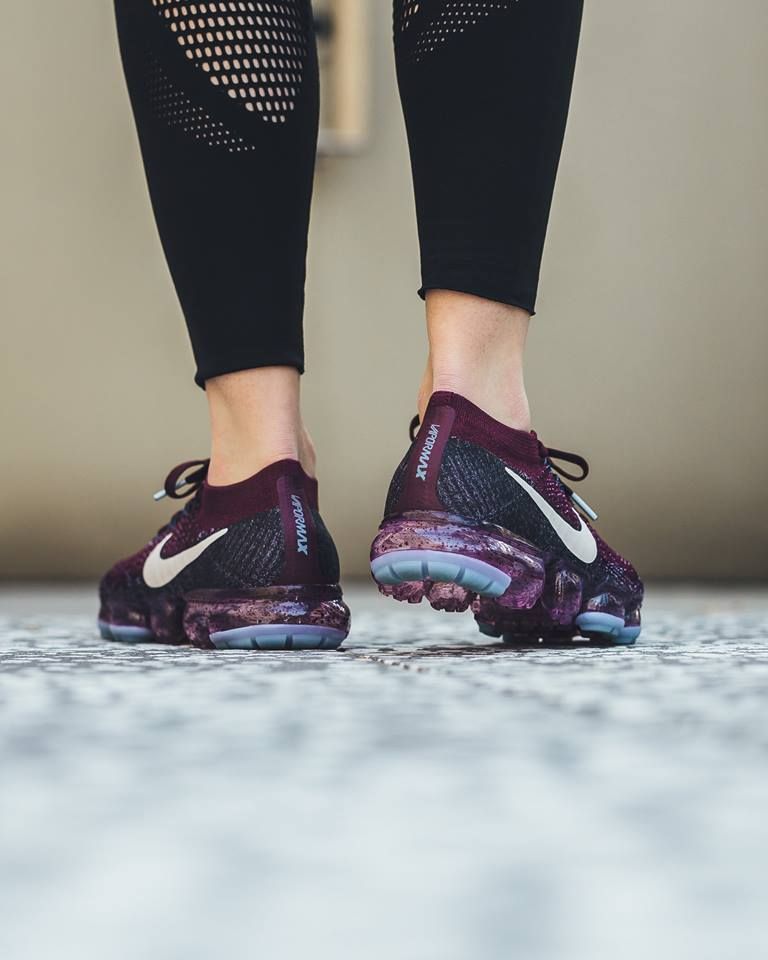 ナイキ ウィメンズ エアヴェイパーマックス ボルドー 4枚目