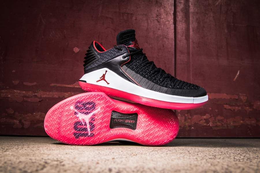 Nike Air Jordan XXXII Low MJ Day 