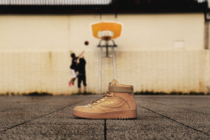 フィラ × キネティクス FX-100 ウィート 国内限定モデル 2枚目