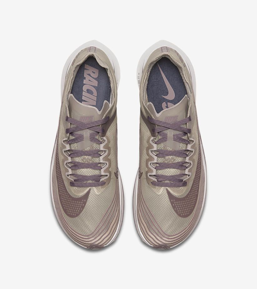 ナイキ ズームフライ セレブレイト ザ チェイス ダークグレー/オブシディアン 4枚目