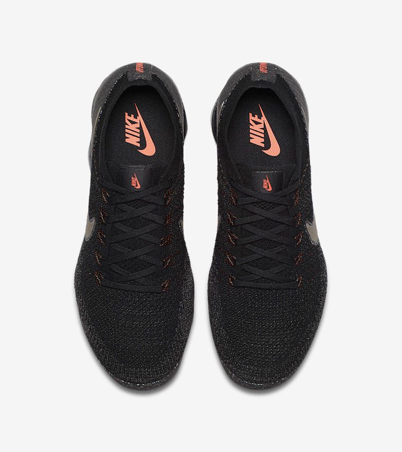 ナイキ エアヴェイパーマックス タッチ オブ クリムゾン 4枚目