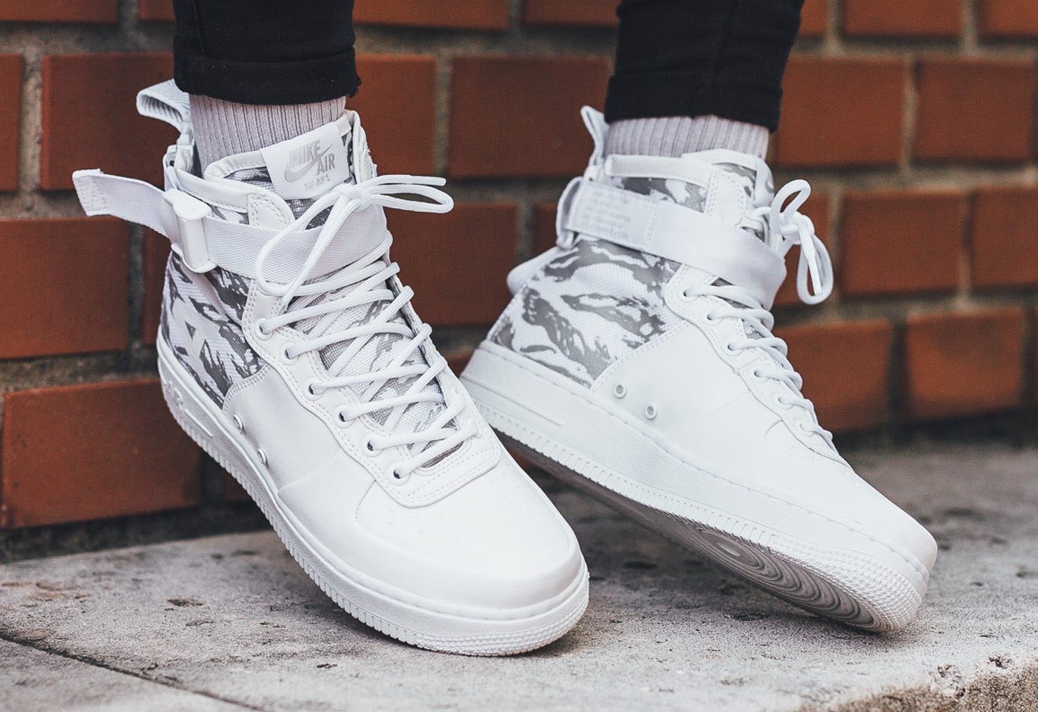 ナイキ スペシャルフィールド エアフォース1 ホワイト カモ ハイ＆ミッド 5枚目