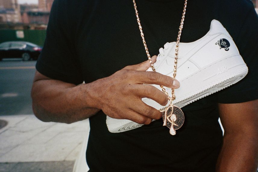 【スニダンで購入可】AF-100 NIKE AIR FORCE 1 ’07 ROC-A-FELLA BY KAREEM BURKE