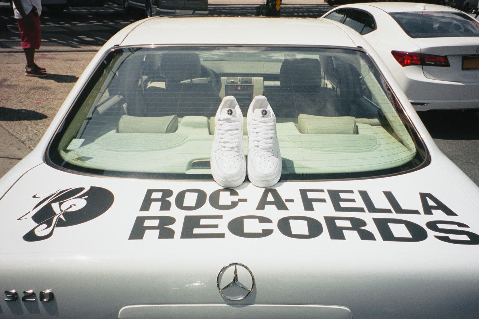 【スニダンで購入可】AF-100 NIKE AIR FORCE 1 ’07 ROC-A-FELLA BY KAREEM BURKE 2枚目