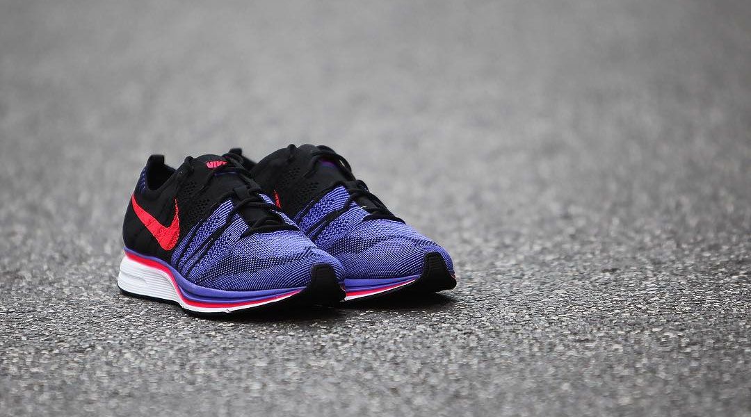 ナイキ フライニット トレーナー スムース スタイル 4枚目