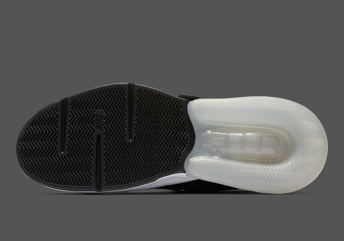 【スニダンで購入可】NIKE AIR FORCE 270 BLACK/WHITE 5枚目