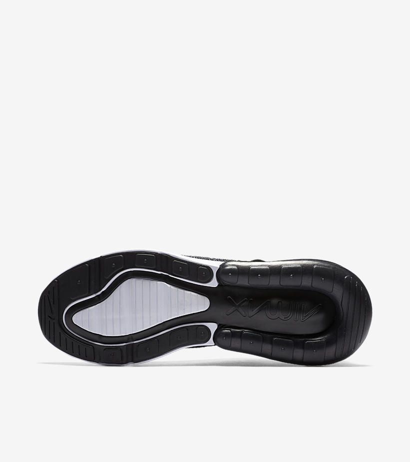 ナイキ エアマックス270 ブラック/ブラック 6枚目