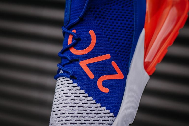 ナイキ エアマックス270 フライニット ホワイト/レーサーブルー 4枚目