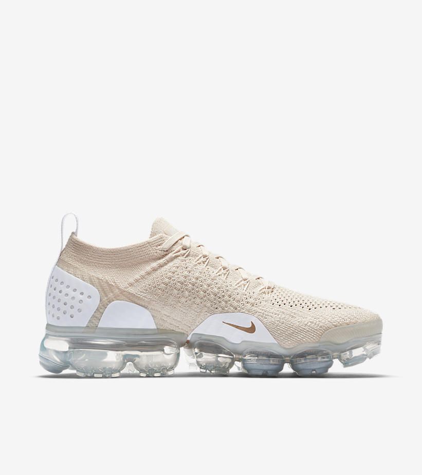 ナイキ エアヴェイパーマックス 2.0 ライトクリーム 2枚目
