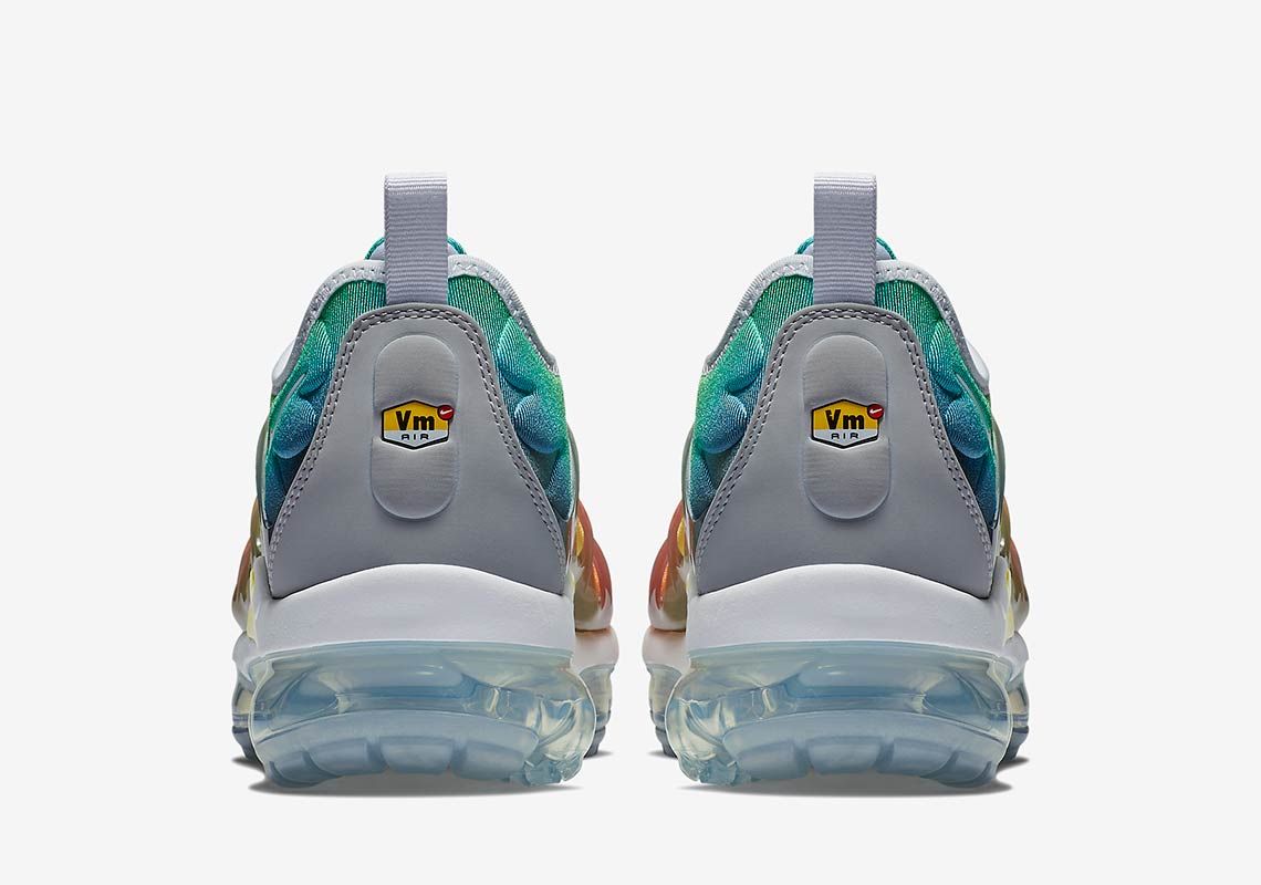 ナイキ エアヴェイパーマックスプラス レインボー 5枚目