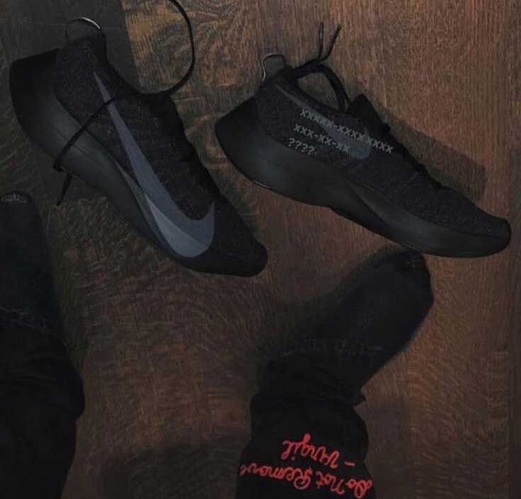 オフホワイト×ナイキ ヴェイパー ストリート フライニット 3枚目