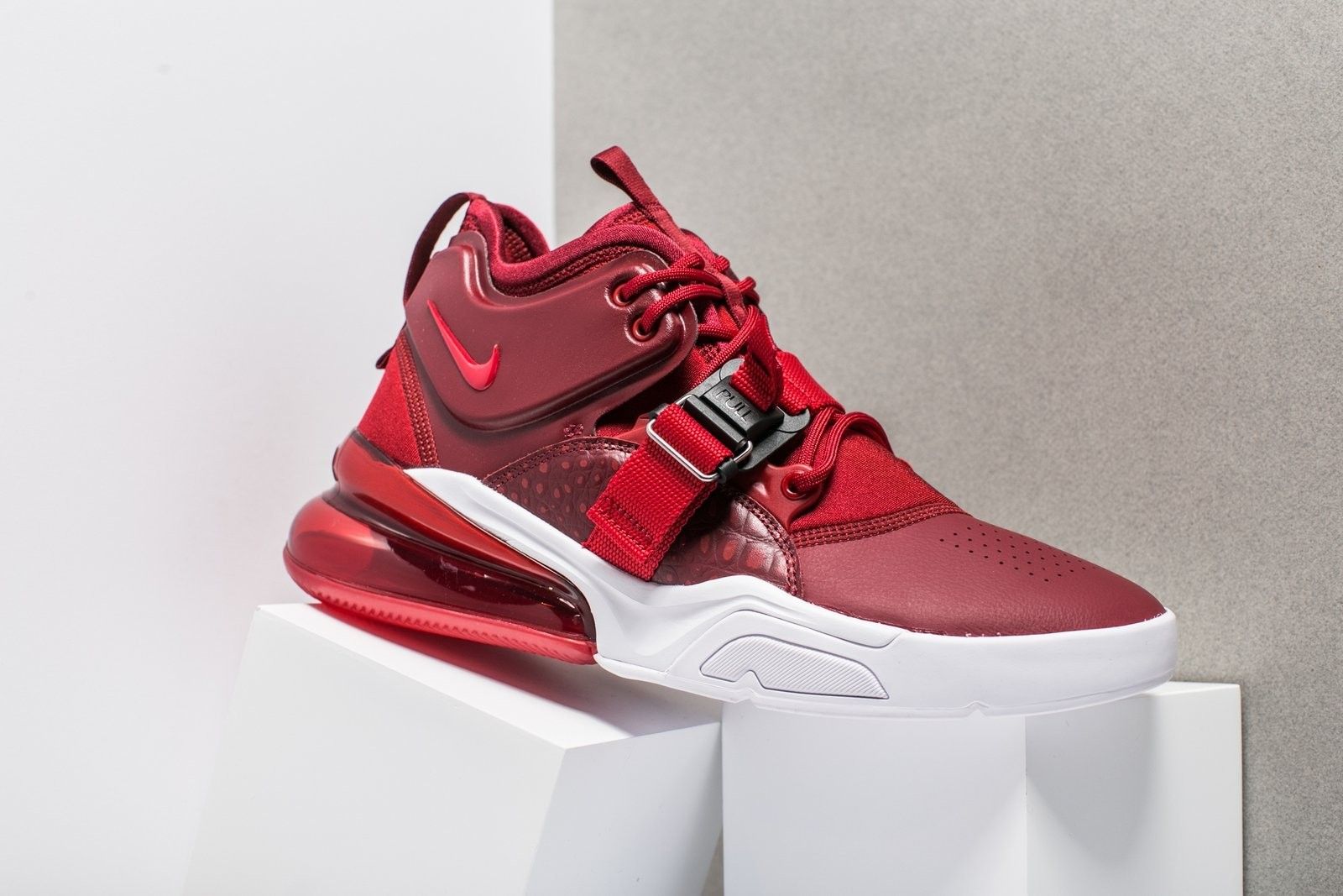 【販売リンクあり】NIKE AIR FORCE 270 TEAM RED 2枚目