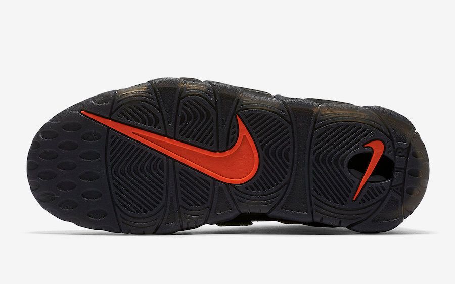 ナイキ ウィメンズ エアモアアップテンポ "ホットパンチ" 6枚目