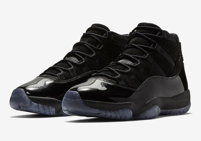 ナイキ エアジョーダン11 レトロ キャップ・アンド・ガウン 2枚目