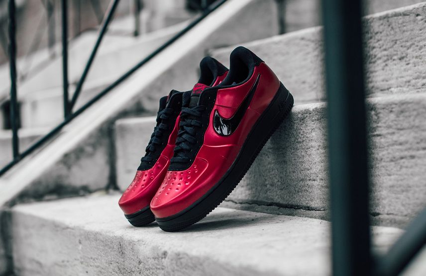 【スニダンで購入可】NIKE AIR FORCE 1 FOAMPOSITE PRO CUP GYM RED/BLACK