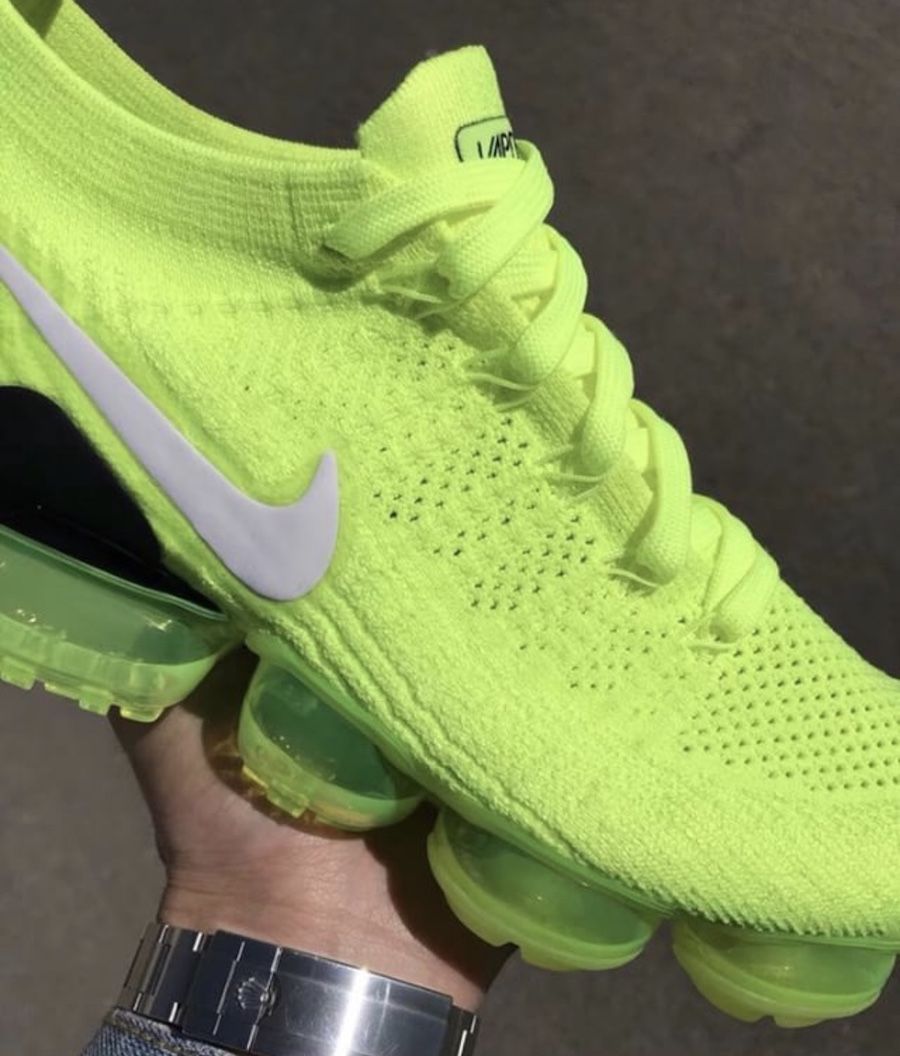 ナイキ エアヴェイパーマックス フライニット2 "ボルト" 11枚目