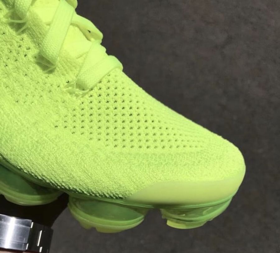 ナイキ エアヴェイパーマックス フライニット2 "ボルト" 13枚目