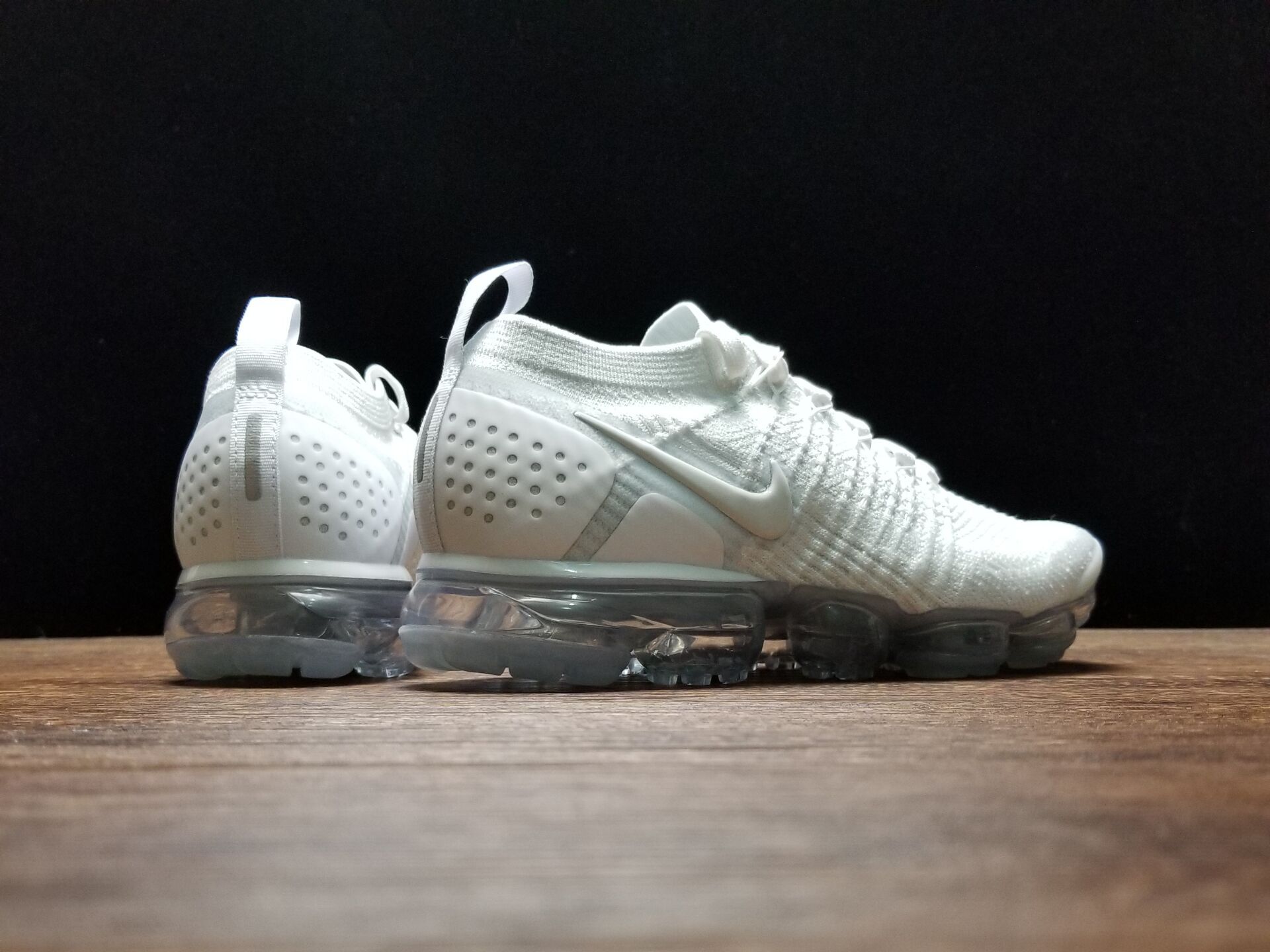 ナイキ エアヴェイパーマックス フライニット 2 ホワイト/フットボール グレー 4枚目