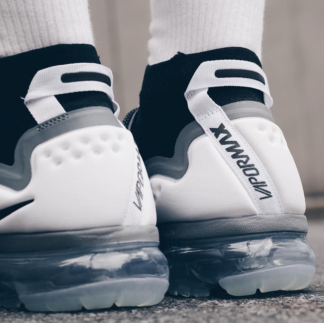 ナイキ エアヴェイパーマックス フライニット ユーティリティ ブラック/クールグレー ホワイト 3枚目