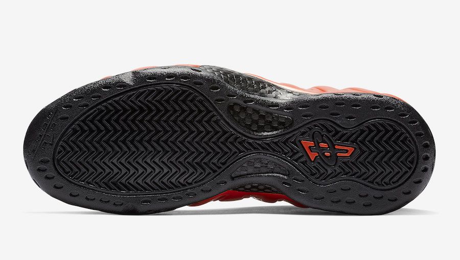 ナイキ エアフォームポジットワン ハバネロレッド 6枚目