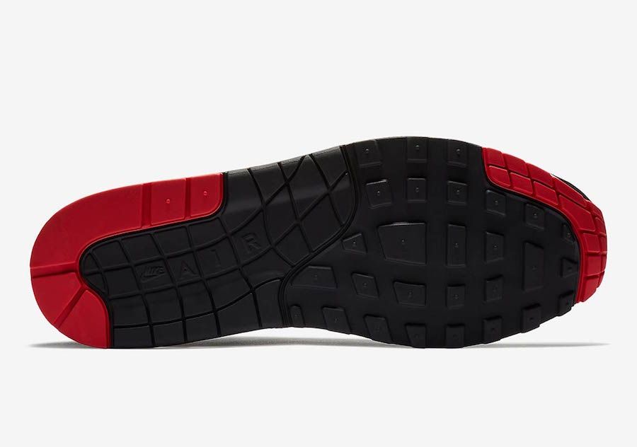 ナイキ エアマックス1 プレミアム “ブラック/ユニバーシティレッド” 4枚目