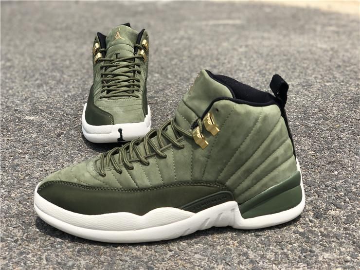 ナイキ エアジョーダン12 オリーブキャンバス 2枚目
