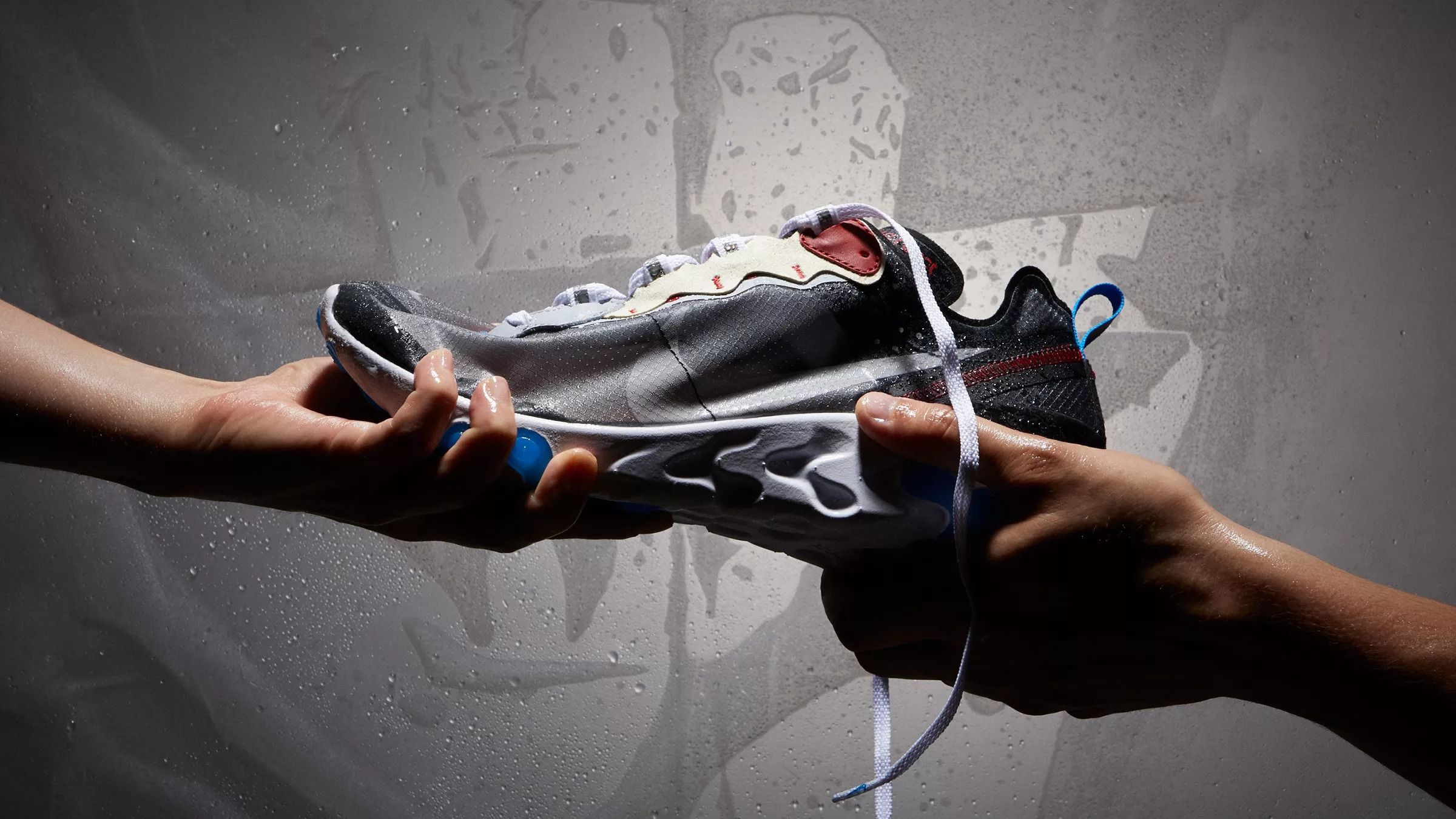 ナイキ リアクトエレメント87 ダークグレー 2枚目