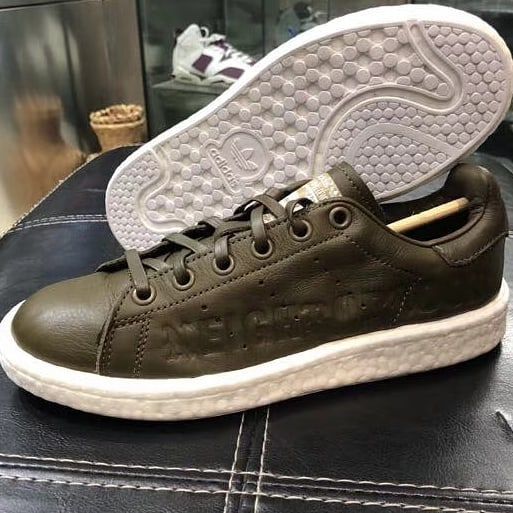 ネイバーフッド×アディダス スタンスミス ブースト 13枚目