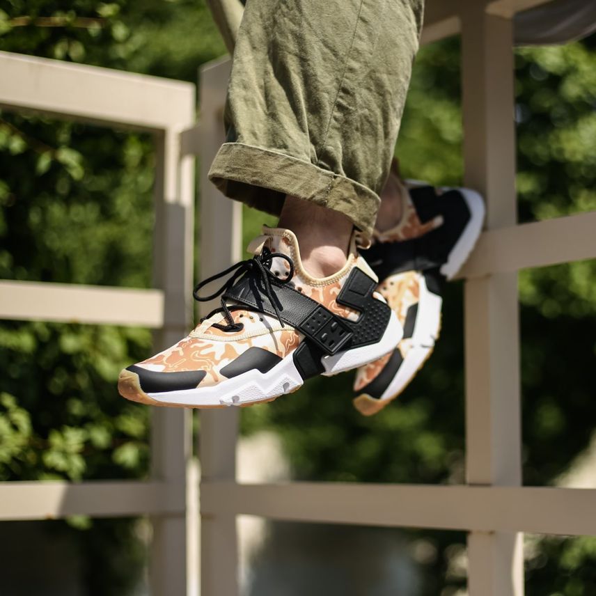 ナイキ エアハラチ ドリフト プレミアム デザートカモ