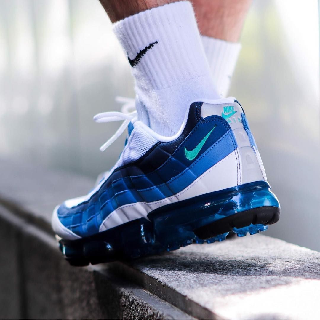 ナイキ エアヴェイパーマックス95 フレンチブルー 3枚目