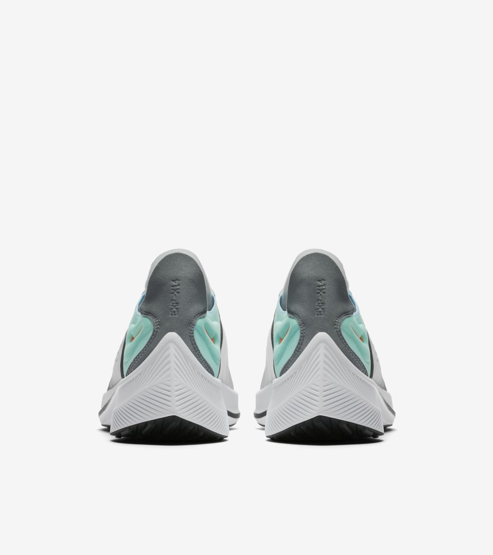 ナイキ EXP-14 デア・トゥ・エクスペリメント 全2色  9枚目