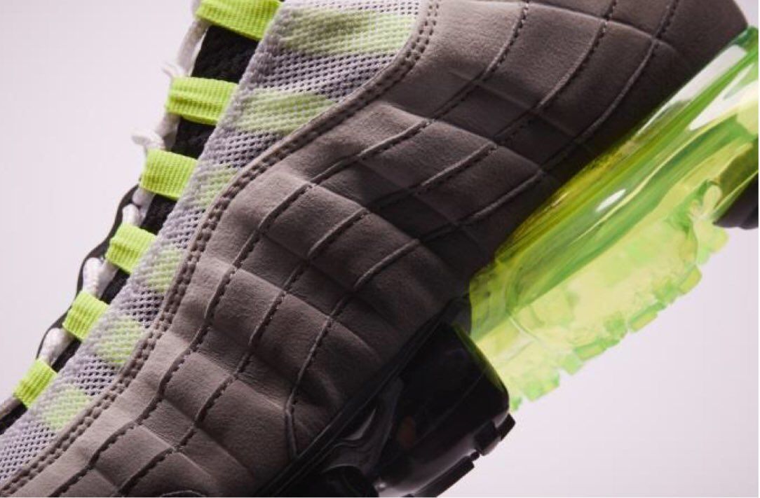 ナイキ エアヴェイパーマックス95 ネオン 8枚目
