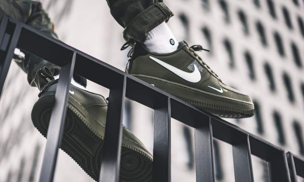 【スニダンで購入可】NIKE AIR FORCE 1 07 LV8 UTILITY 2COLORS 2枚目