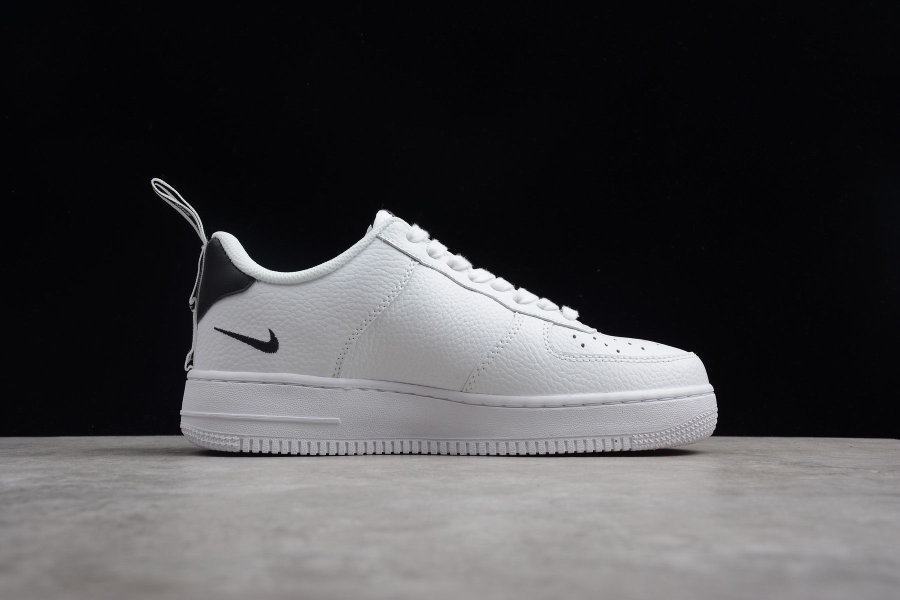 【スニダンで購入可】NIKE AIR FORCE 1 07 LV8 UTILITY 2COLORS 6枚目