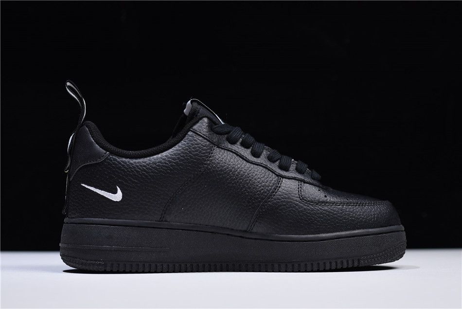 【スニダンで購入可】NIKE AIR FORCE 1 07 LV8 UTILITY 2COLORS 12枚目