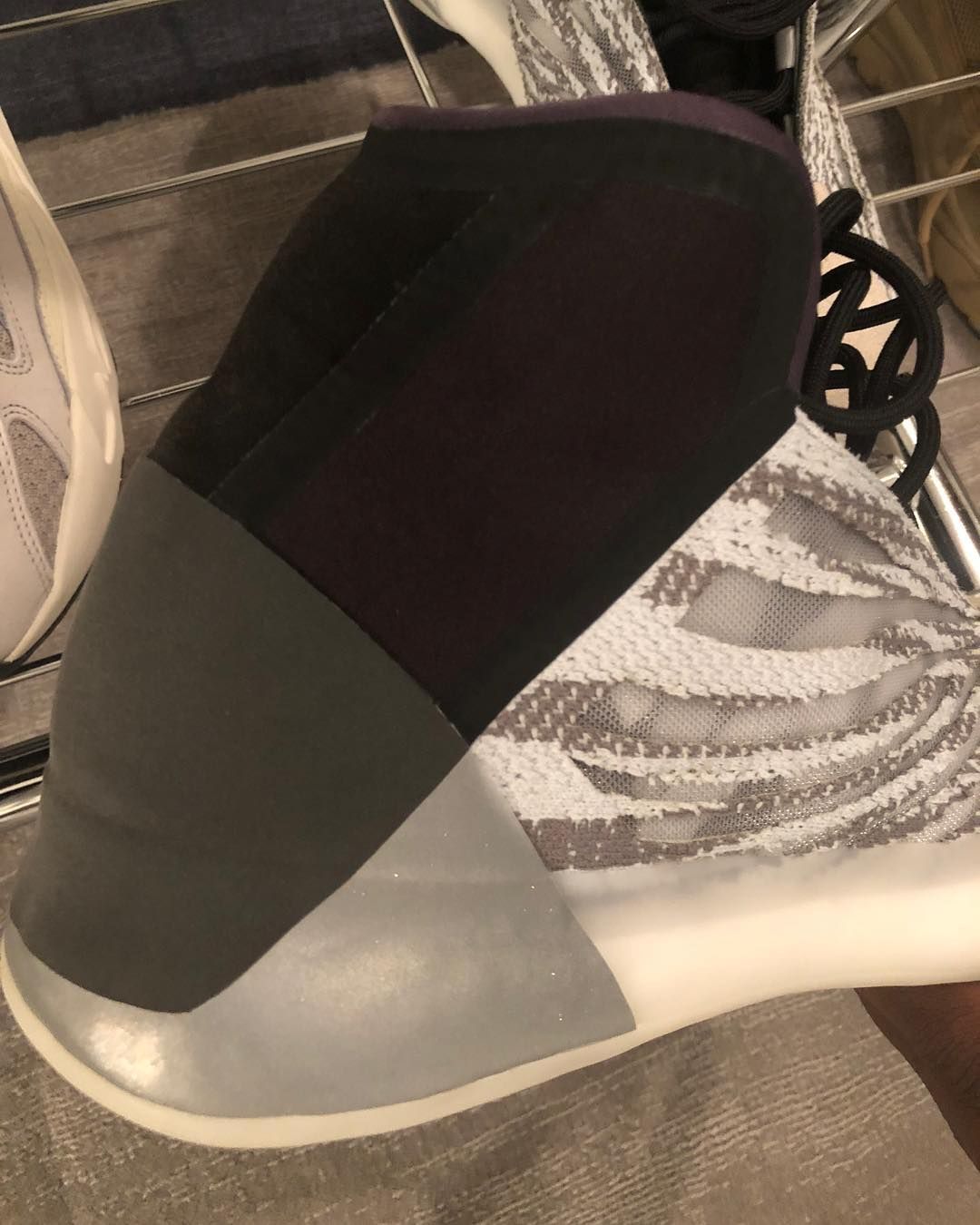 【スニダンで購入可】6/25発売 ADIDAS YEEZY QUANTUM "BARIUM" 抽選/定価/販売店舗まとめ 22枚目