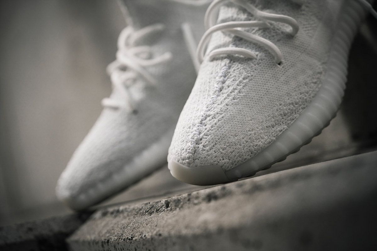 アディダス オリジナルス イージーブースト 350 V2 トリプルホワイト 5枚目